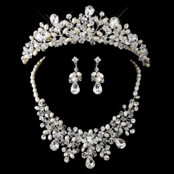 Roslin's Bridal Jewelry Jewelry - NEW Tiara & jewelry set ivory pearls wedding